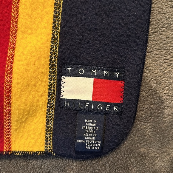 Tommy hilfiger scarf - Picture 3 of 4